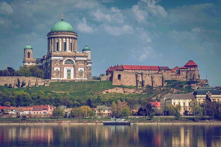 Базиликата в Естергом, Унгария