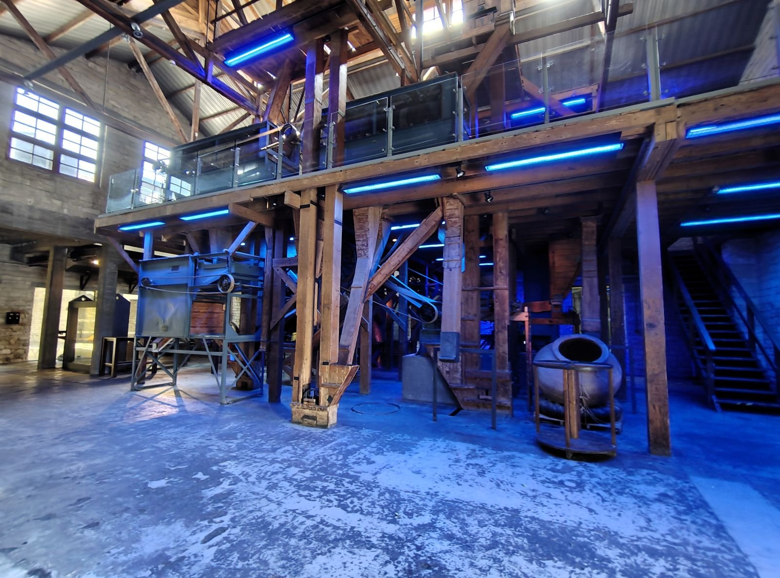 Старите машини на рожковата мелница Lanitis Carob Mill в Лимасол
